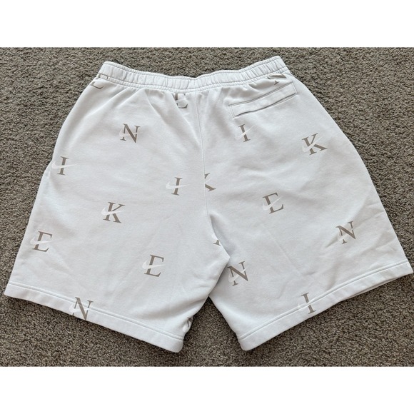 Nike Sportswear Sweat Shorts Joggers Mens Size XXL Beige Khaki All Over Print - Picture 3 of 8